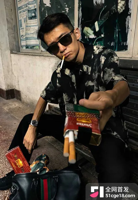 抖音百万网红 刘大炮 4 抖音百万网红 刘大炮 4