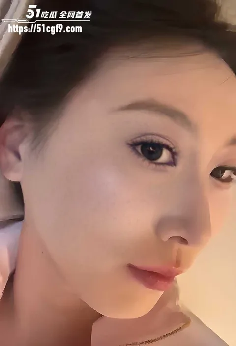 湖北美女大学生 蒋佳玉露脸网调 1 拷贝 湖北美女大学生 蒋佳玉露脸网调 1 拷贝