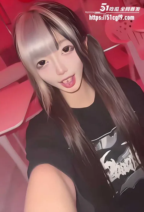 淫荡精神小妹金币崽不雅视频曝光 2 拷贝 淫荡精神小妹金币崽不雅视频曝光 2 拷贝