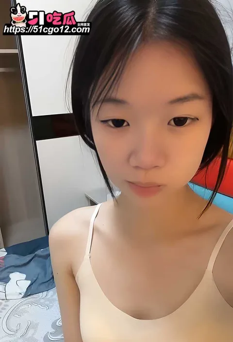 反差母狗 困困兔 携闺蜜脱衣开播 2 拷贝 反差母狗 困困兔 携闺蜜脱衣开播 2 拷贝